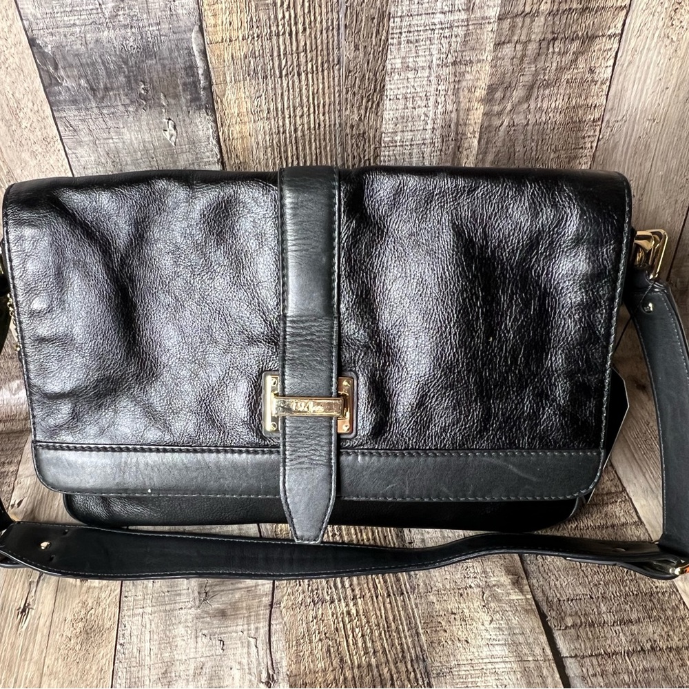 COLE HAAN BLACK LEATHER SHOULDER BAG HANDBAG PURSE SMALL SIZE